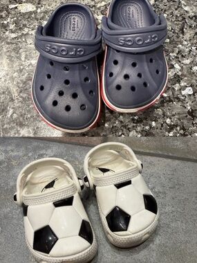 Bundle 🔥Crocs Kids' Navy and White Soccer Clog Pack